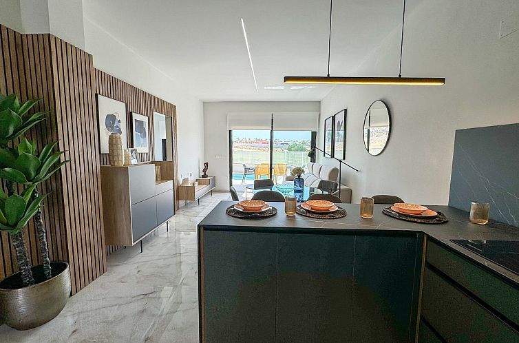 Vrijstaande woning in Algorfa