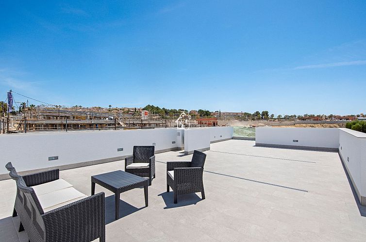 Vrijstaande woning in Algorfa