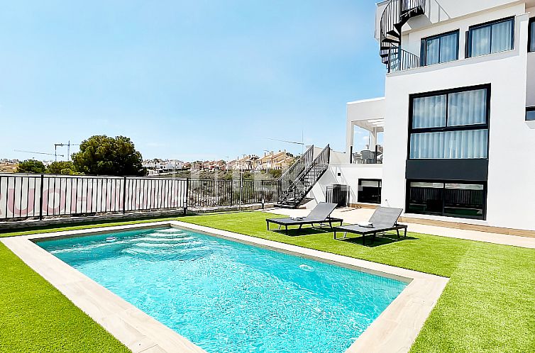 Vrijstaande woning in Algorfa