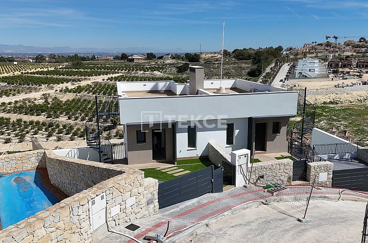 Vrijstaande woning in Algorfa