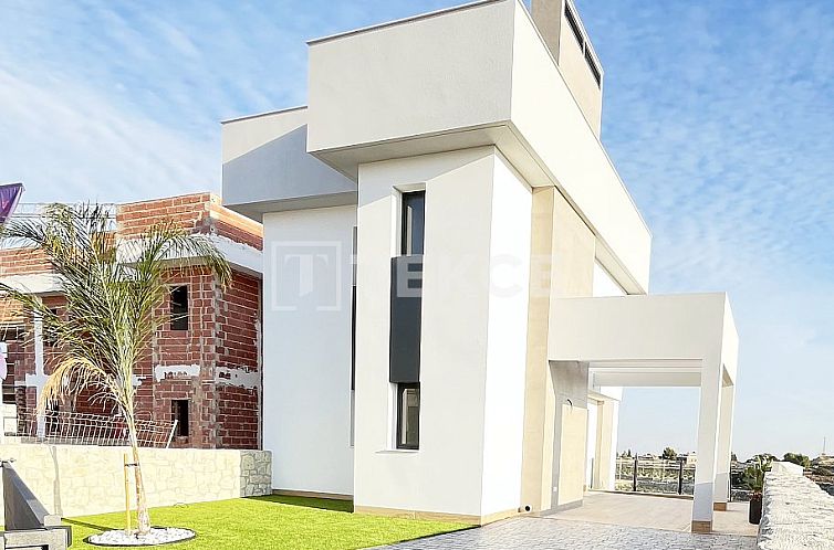 Vrijstaande woning in Algorfa