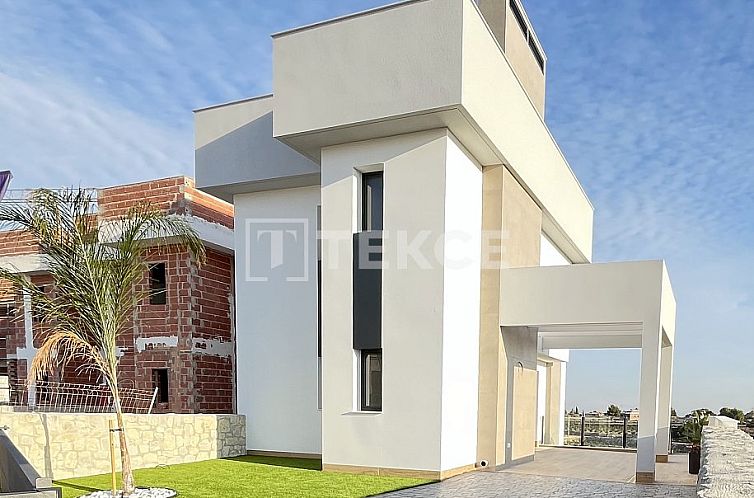 Vrijstaande woning in Algorfa