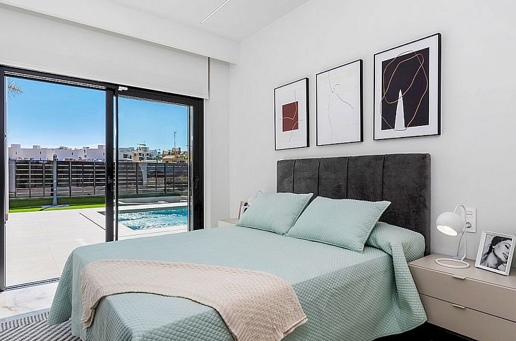 Vrijstaande woning in Algorfa