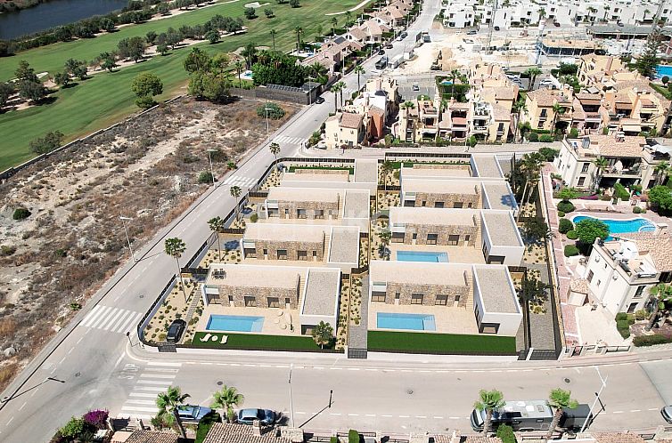 Vrijstaande woning in Algorfa
