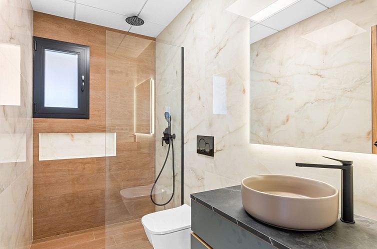 Vrijstaande woning in Algorfa