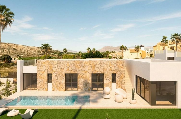 Vrijstaande woning in Algorfa