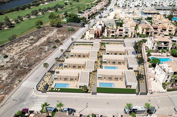Vrijstaande woning in Algorfa