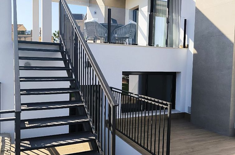 Vrijstaande woning in Algorfa