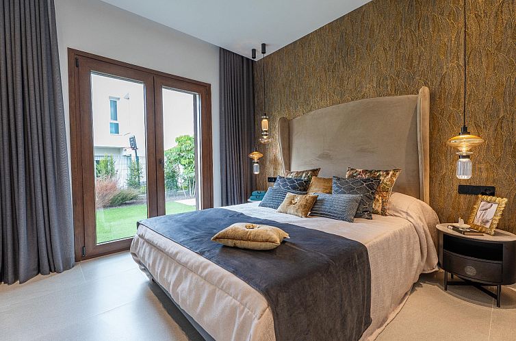 Vrijstaande woning in Algorfa