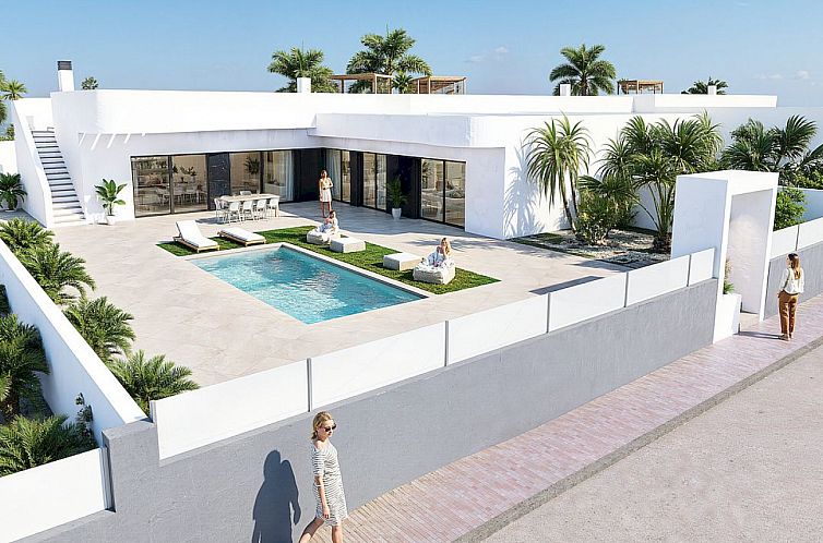 Vrijstaande woning in Algorfa