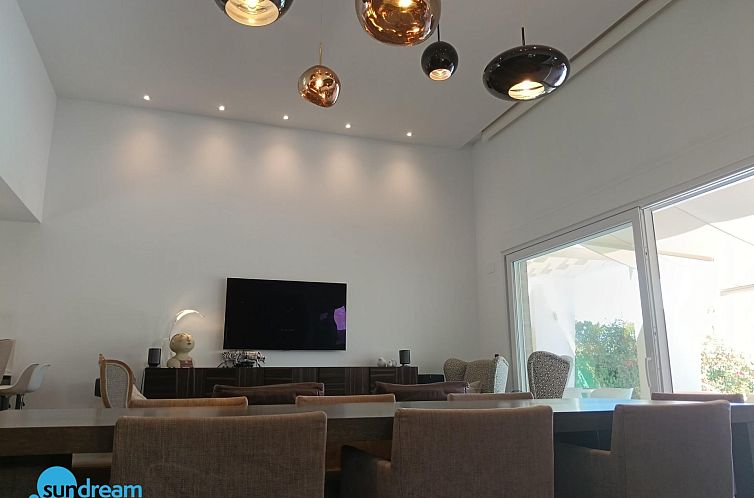 Vrijstaande woning in Algorfa