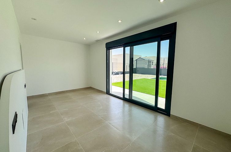 Vrijstaande woning in Algorfa