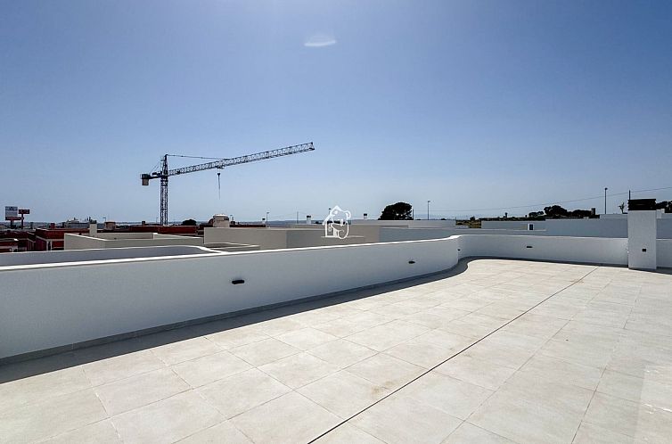Vrijstaande woning in Algorfa
