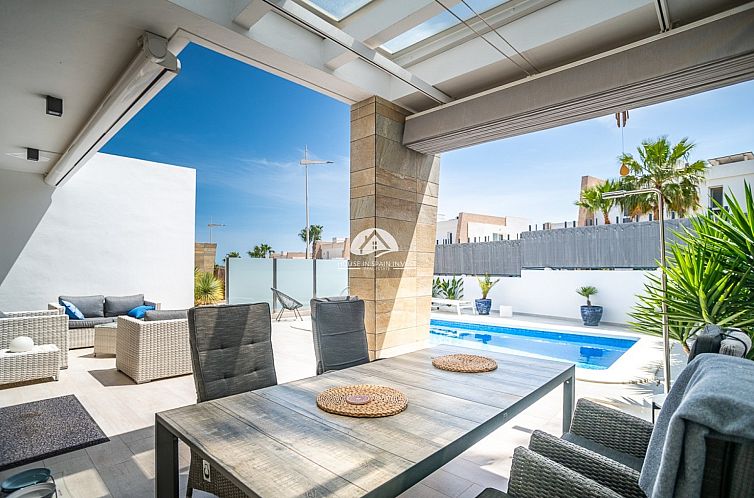 Vrijstaande woning in Algorfa