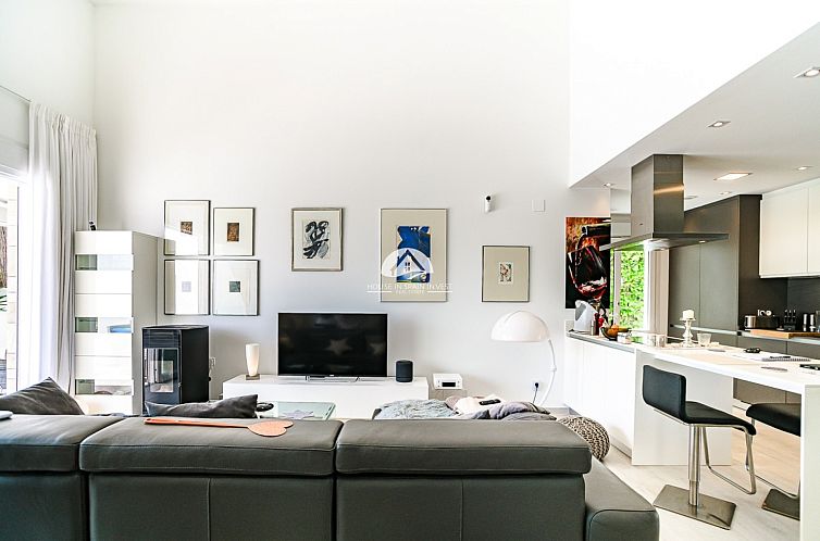Vrijstaande woning in Algorfa