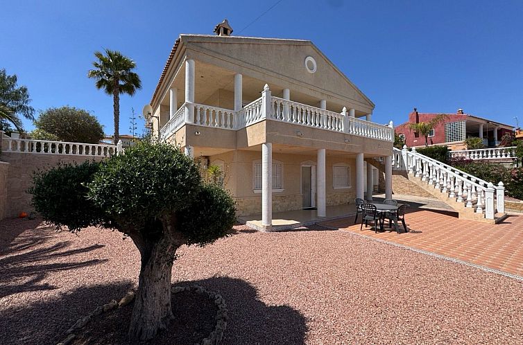 Chalet in Algorfa