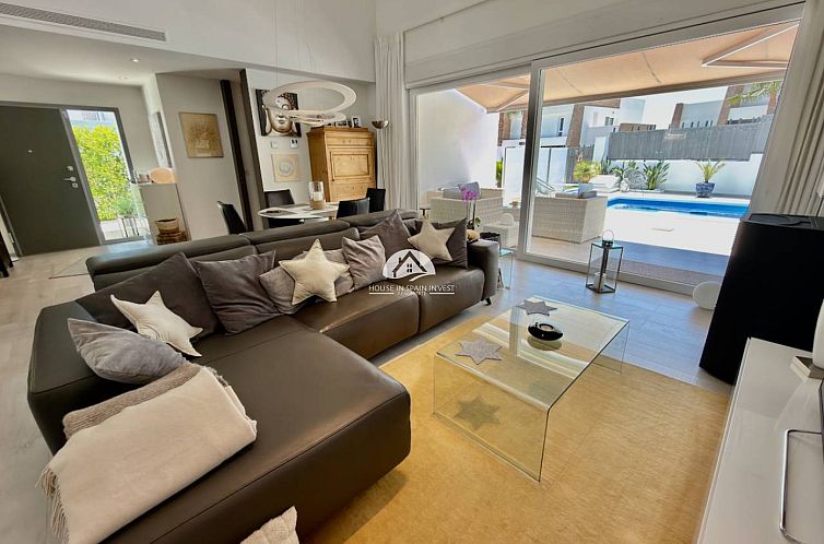 Vrijstaande woning in Algorfa