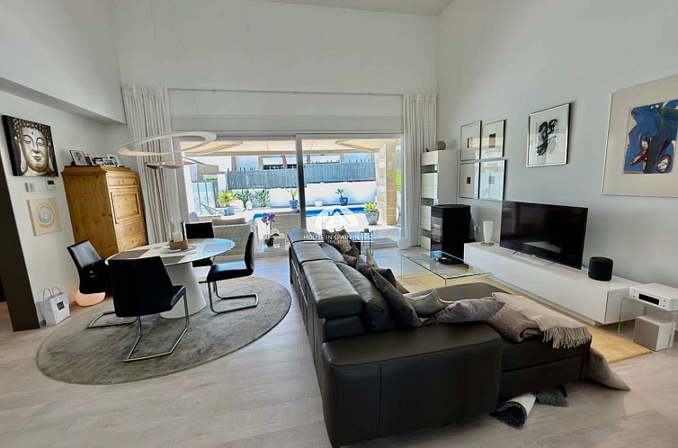 Vrijstaande woning in Algorfa