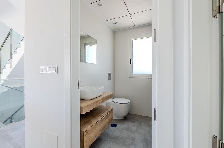 Vrijstaande woning in Algorfa