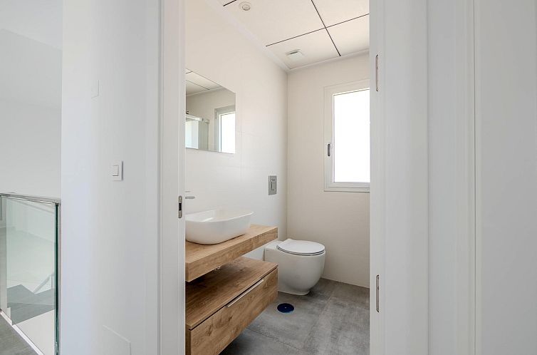 Vrijstaande woning in Algorfa