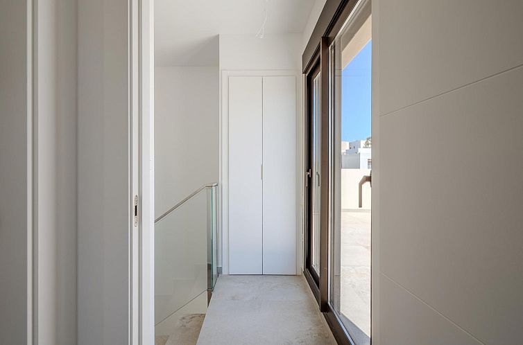 Vrijstaande woning in Algorfa