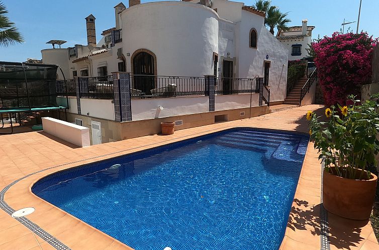 Geschakelde woning in Algorfa