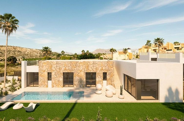 Vrijstaande woning in Algorfa