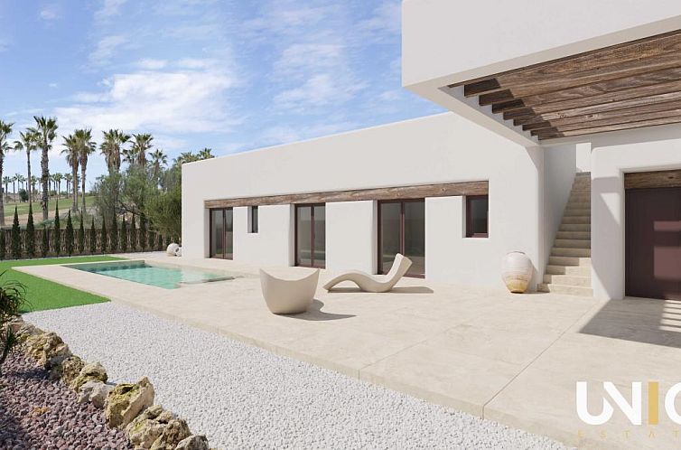 Vrijstaande woning in Algorfa