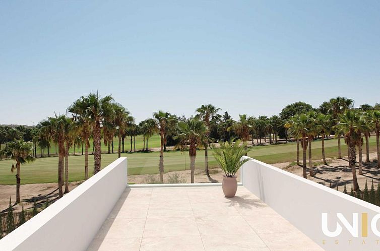 Vrijstaande woning in Algorfa