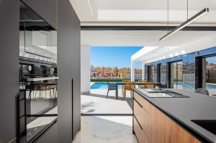 Vrijstaande woning in Algorfa