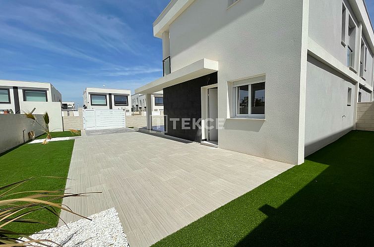 Vrijstaande woning in Santa Pola