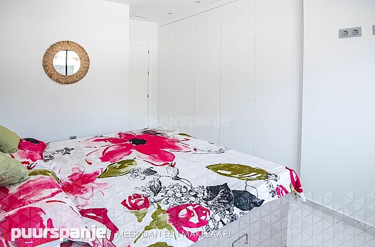 Vrijstaande woning in Pinar de Campoverde