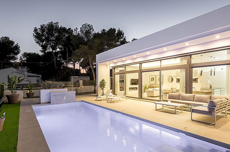 Vrijstaande woning in Pinar de Campoverde