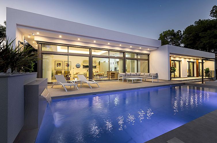 Vrijstaande woning in Pinar de Campoverde