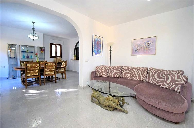 Chalet in Orihuela