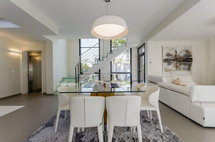 Vrijstaande woning in Orihuela
