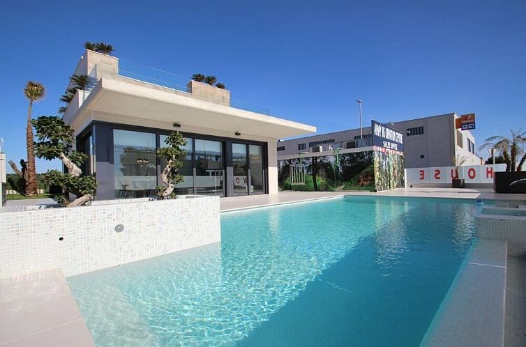 Vrijstaande woning in Orihuela