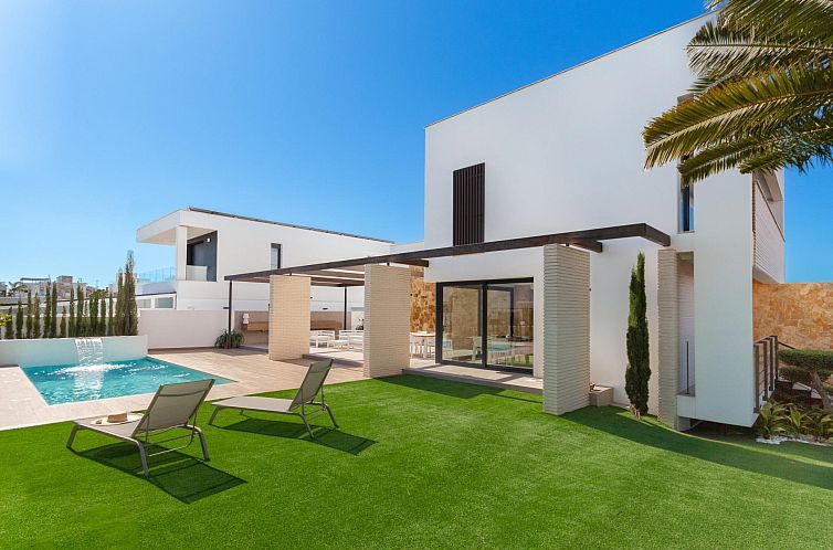 Vrijstaande woning in Orihuela