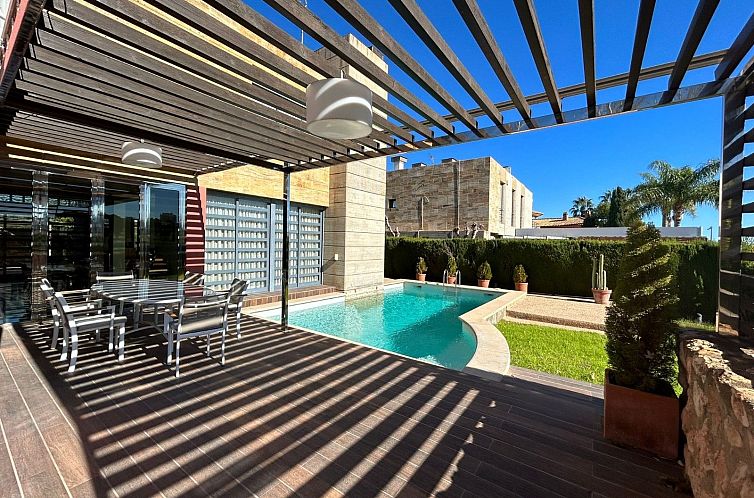 Chalet in Orihuela