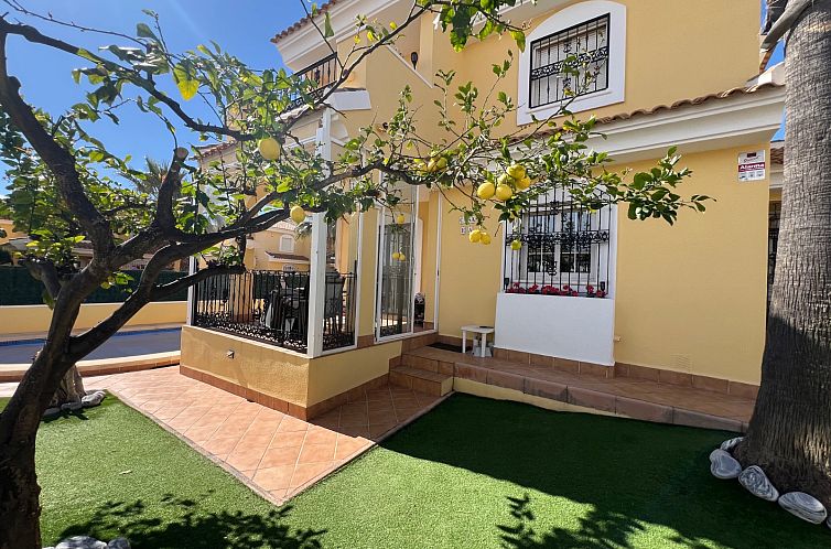 Geschakelde woning in Orihuela