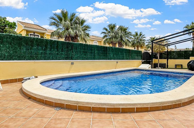 Geschakelde woning in Orihuela