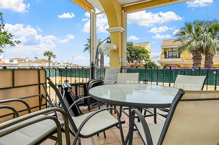 Geschakelde woning in Orihuela