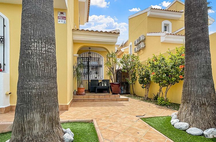 Geschakelde woning in Orihuela