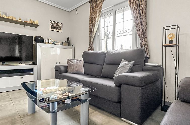 Geschakelde woning in Orihuela