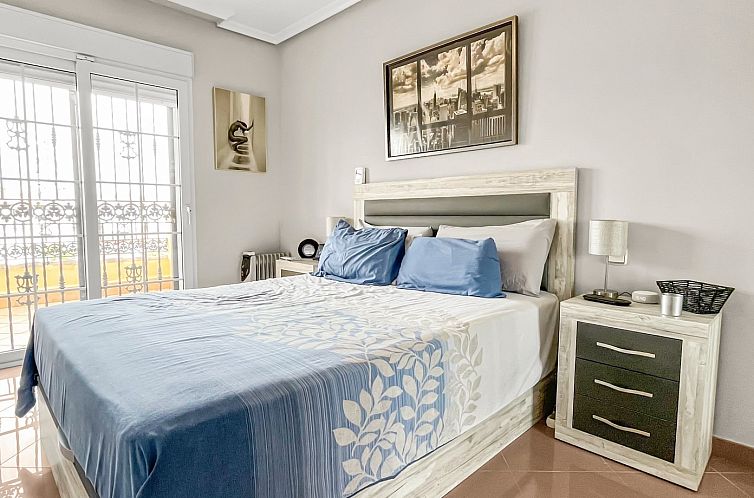 Geschakelde woning in Orihuela