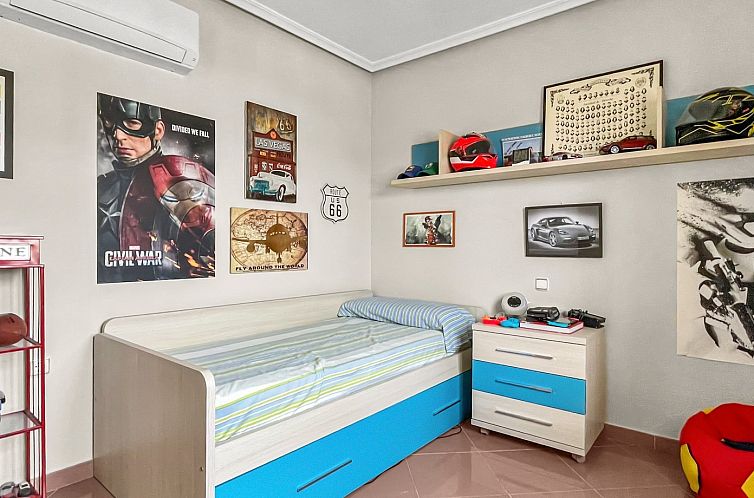 Geschakelde woning in Orihuela