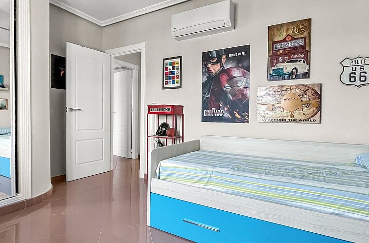 Geschakelde woning in Orihuela