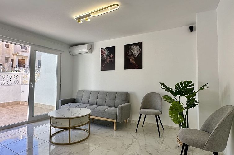 Geschakelde woning in Orihuela
