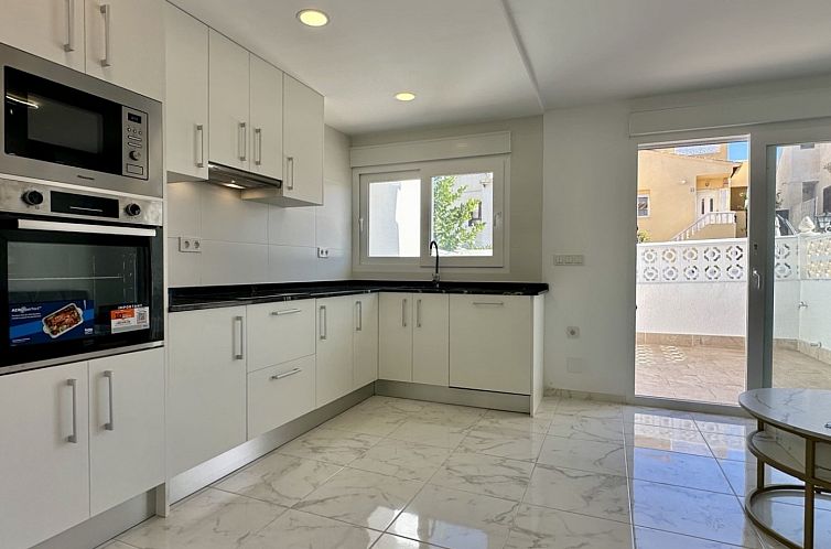 Geschakelde woning in Orihuela