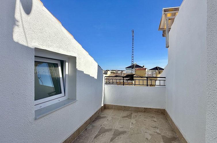 Geschakelde woning in Orihuela